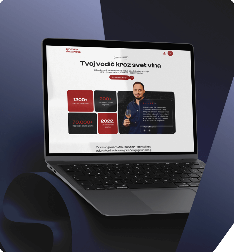 Laptop sa otvorenim proizvodom sajtom Dnevna Doza Vina